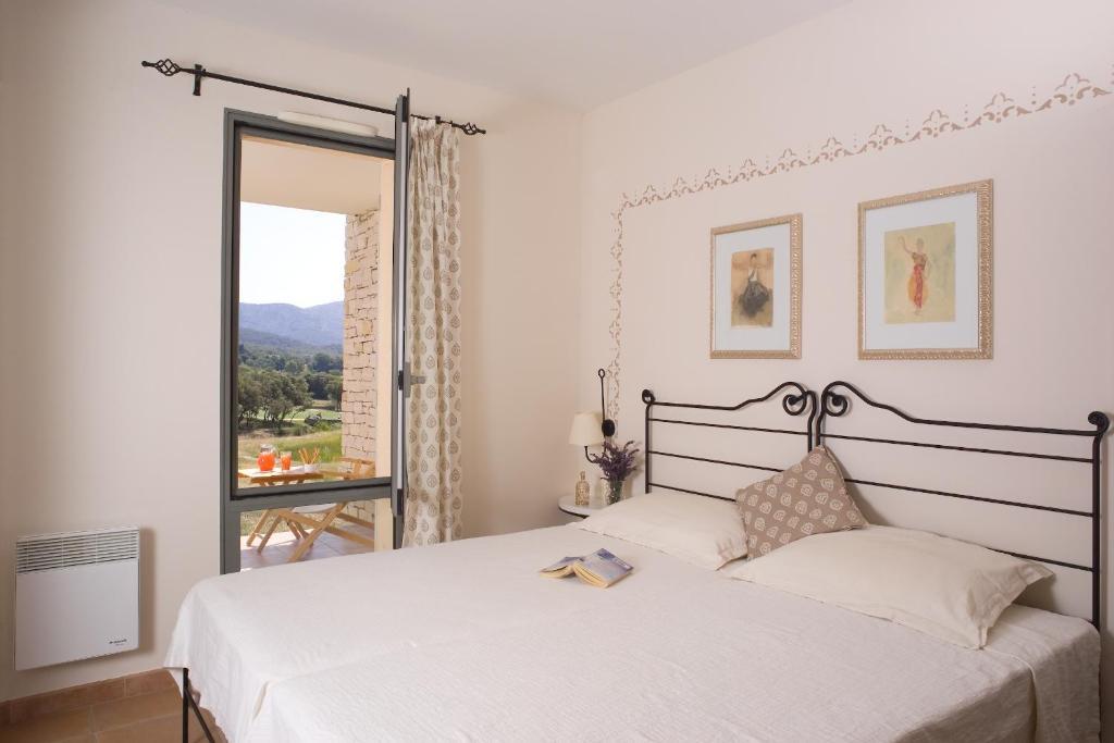 Madame Vacances Residence Provence Country Club Saumane-de-Vaucluse Szoba fotó