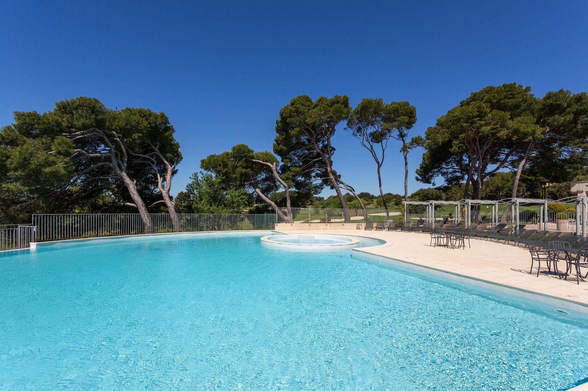 Madame Vacances Residence Provence Country Club Saumane-de-Vaucluse Kültér fotó