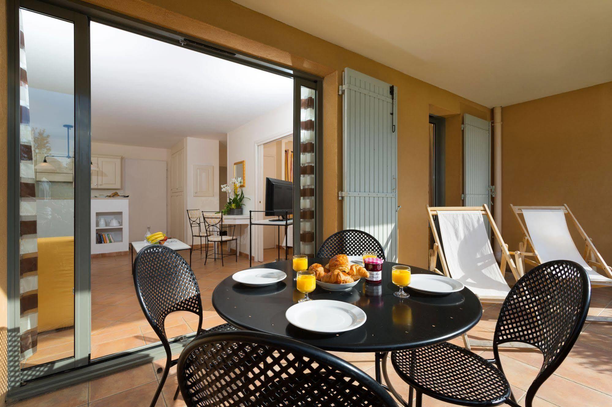 Madame Vacances Residence Provence Country Club Saumane-de-Vaucluse Kültér fotó